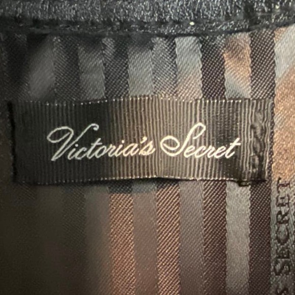 Sale !! VICTORIA'S SECRET
Mixed Chevron Small Backpack - Picture 5 of 13